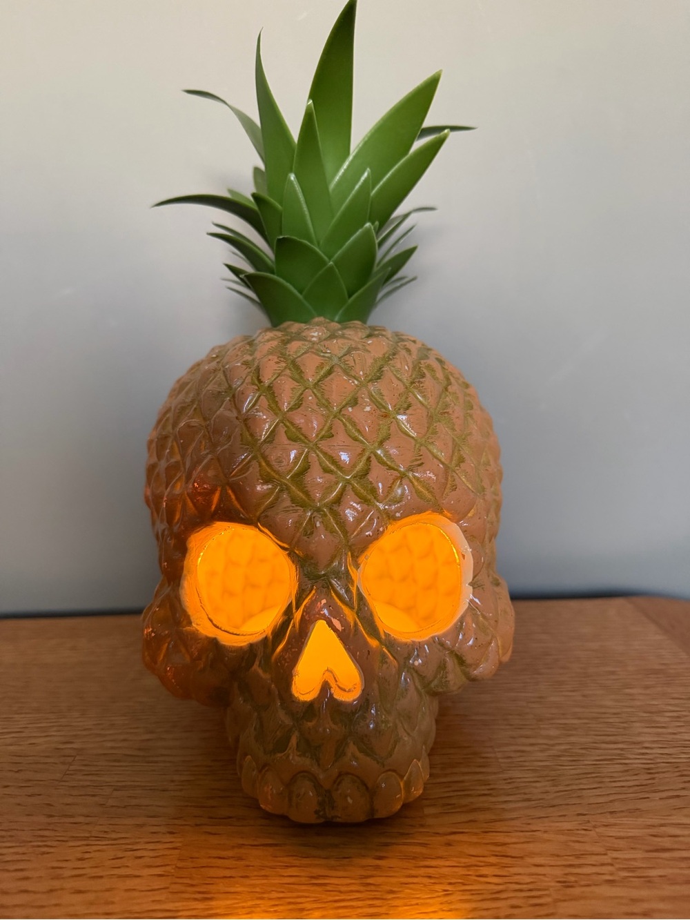 Hyde & Eek Pineapple Skull Halloween Light Up Lamp Home Decor Target Tiki Bar
